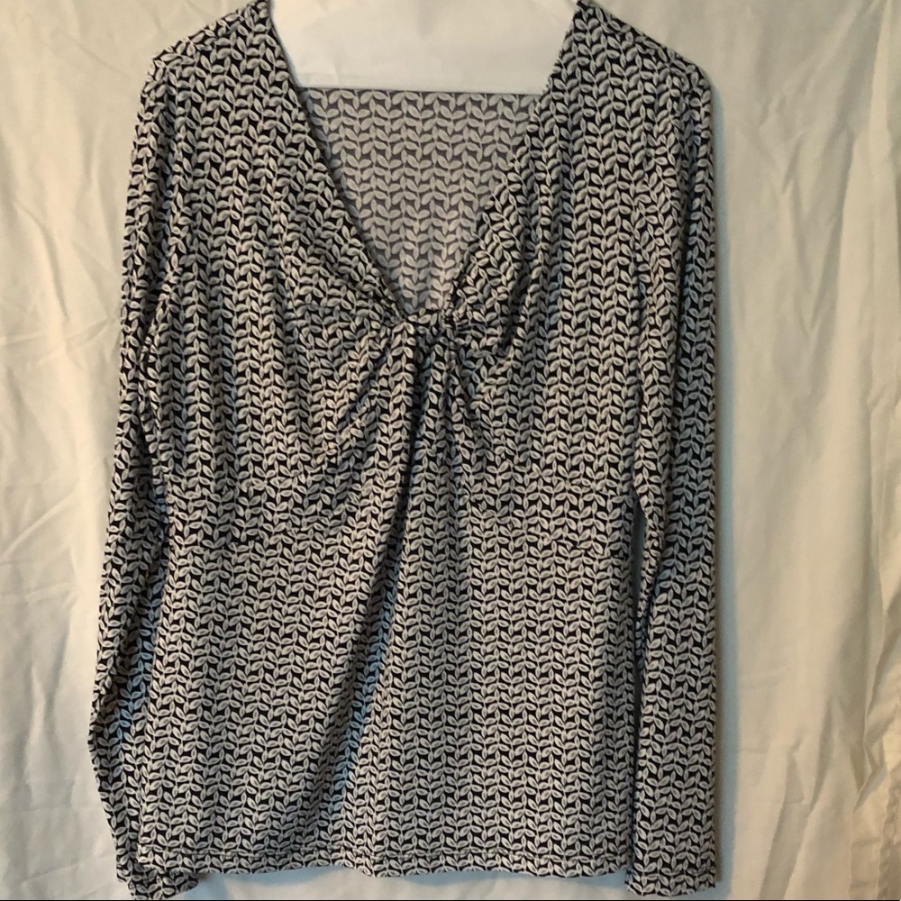 Women’s shirt